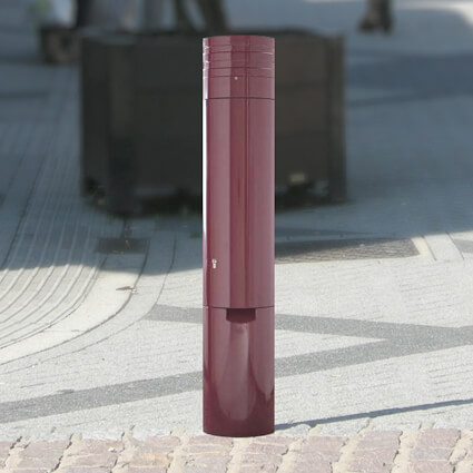 Power bollard closed